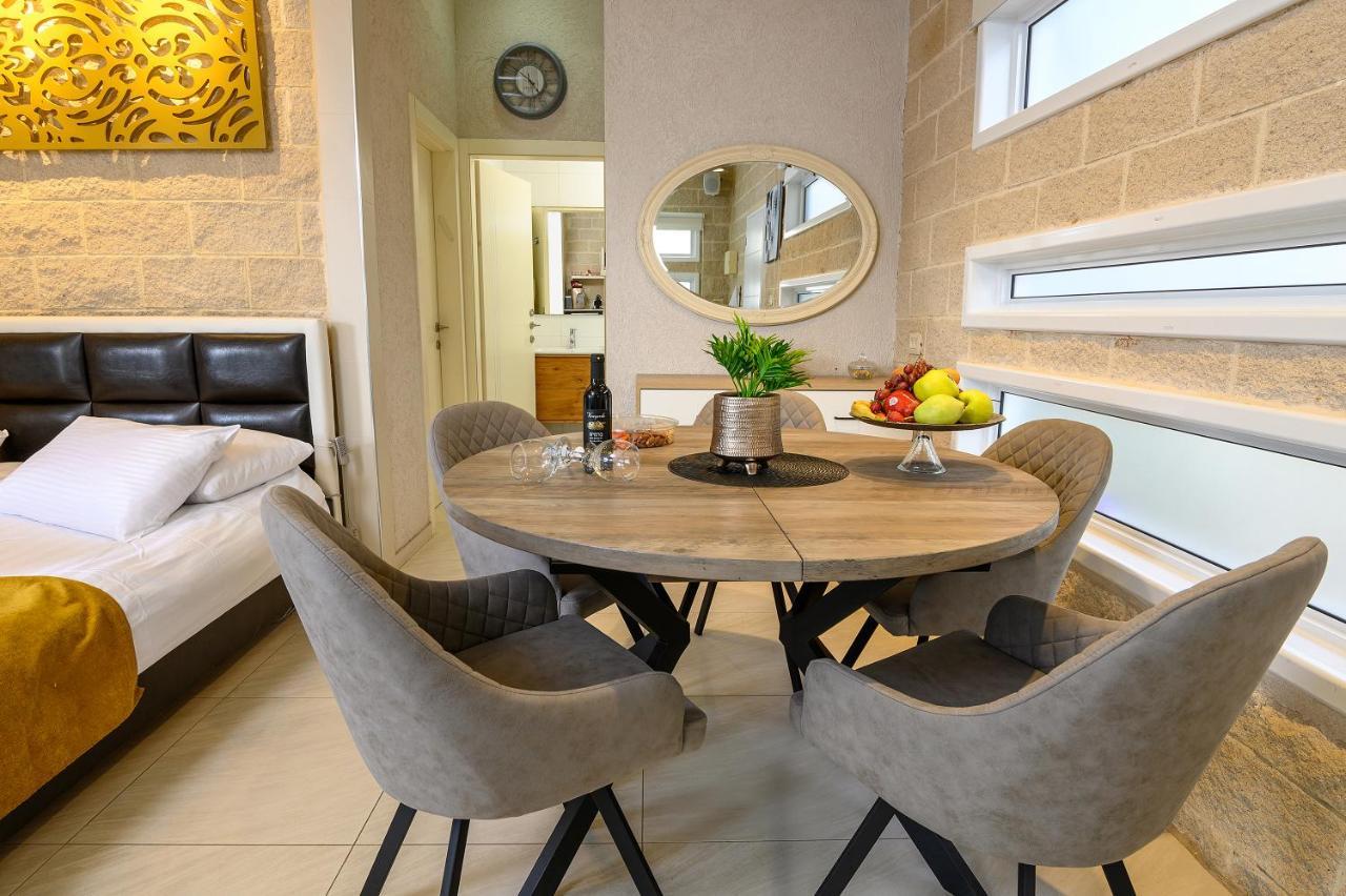 אחוזת מיא - סוויטות בוטיק על המים Villa Goren Buitenkant foto